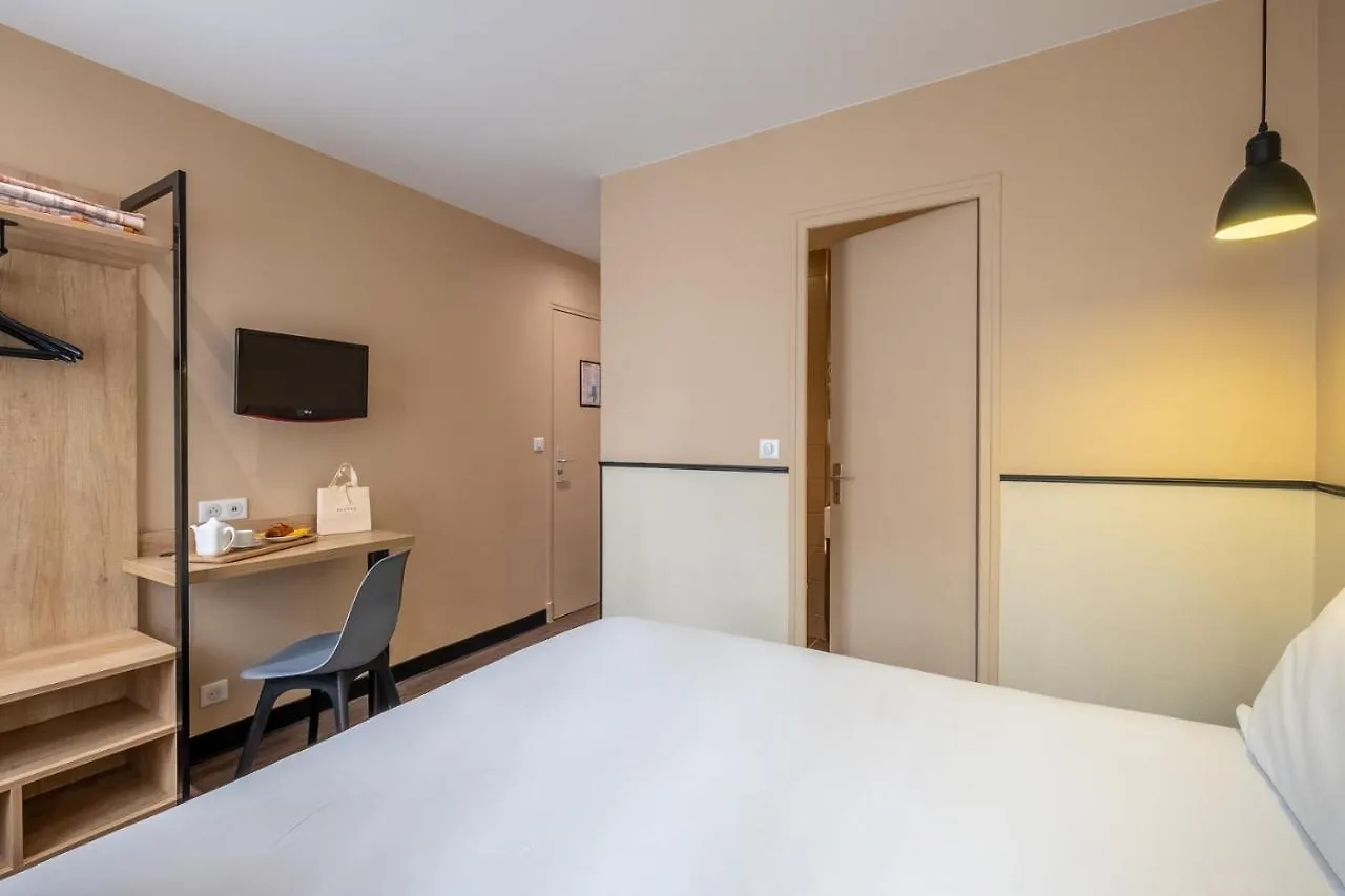 Lilas Blanc Hotel