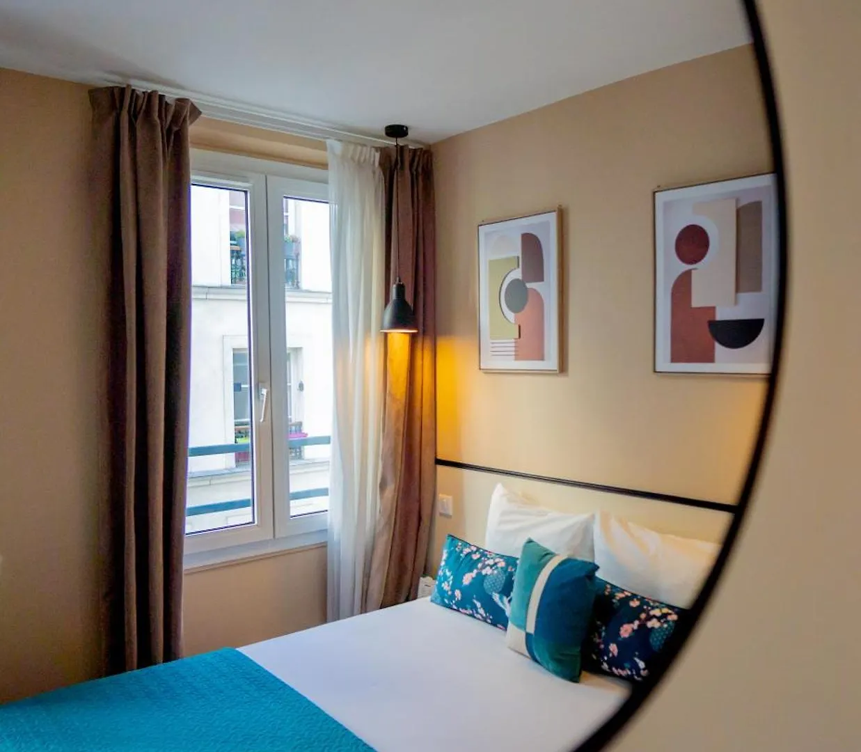 Lilas Blanc 3* Paris