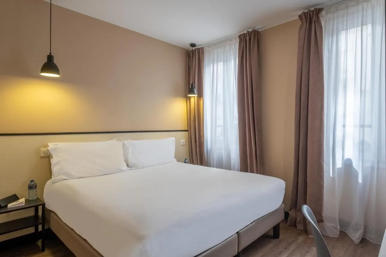 Lilas Blanc Ξενοδοχείο 3*