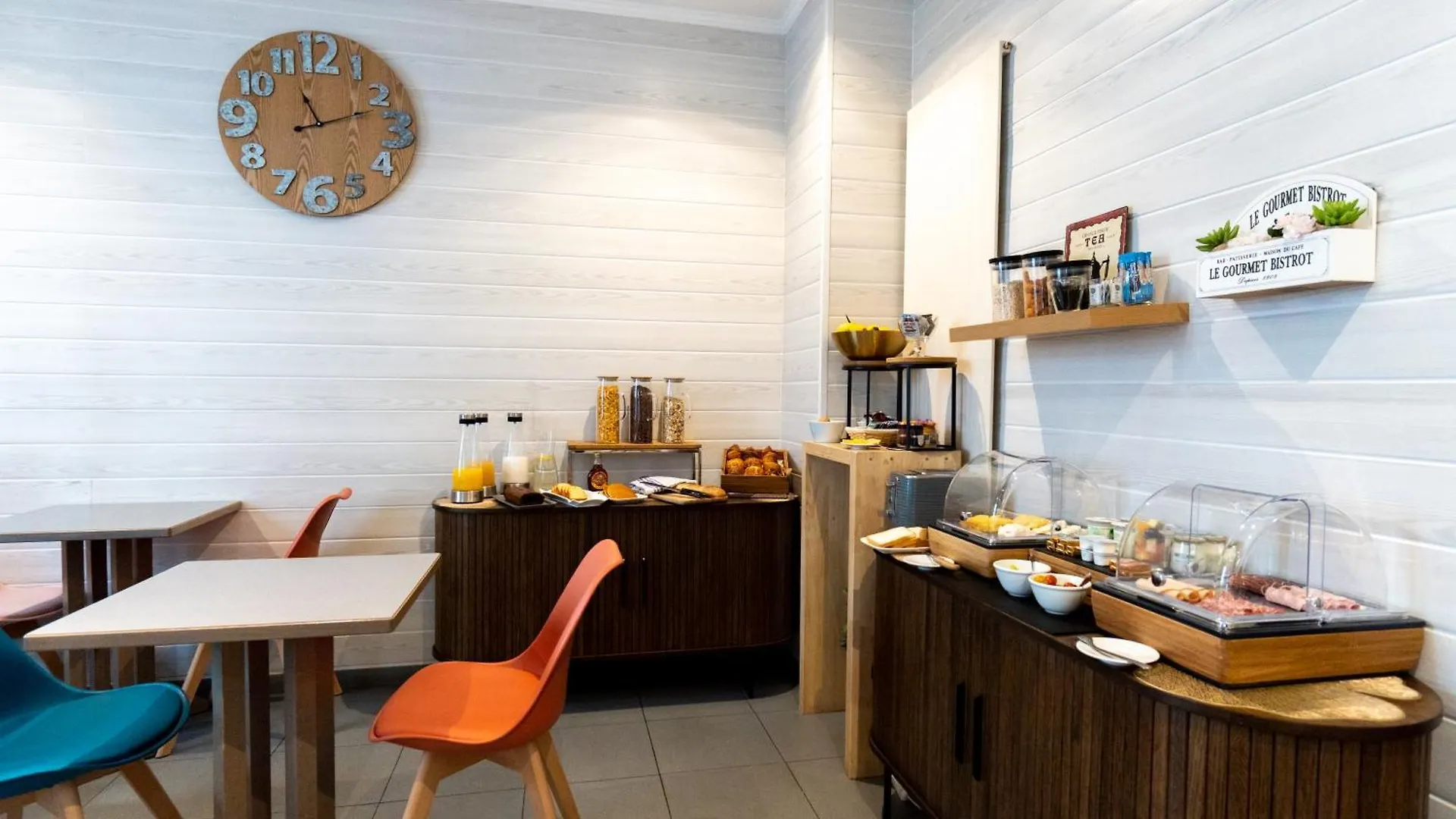 Lilas Blanc Hotel